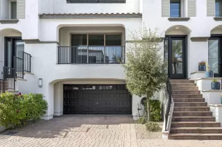 More Details about MLS # 6810223 : 17680 N 77TH PLACE