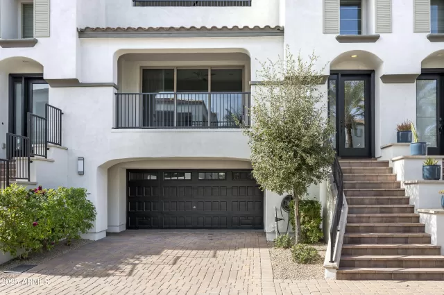 MLS: 6810223 Condo For Sale