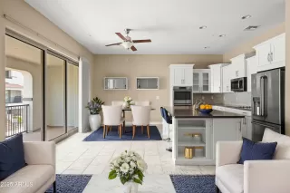 Photo #3: 6810223 Listing