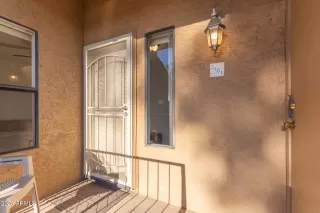 Photo #2: 6810305 Listing