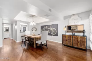 Photo #3: 6810315 Listing