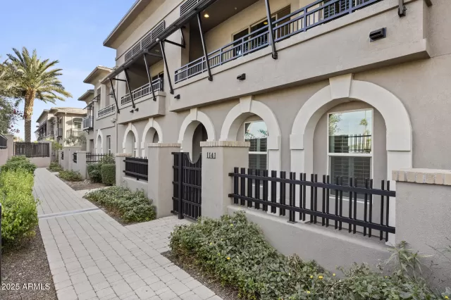 MLS: 6810376 Condo For Sale