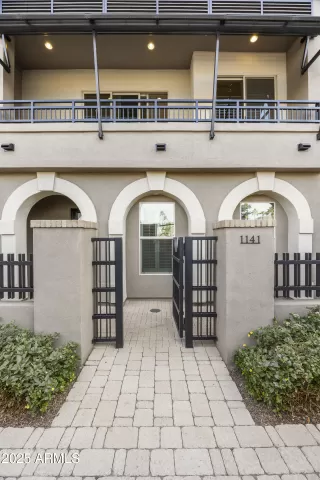 Photo #2: 6810376 Listing