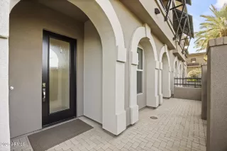 Photo #6: 6810376 Listing