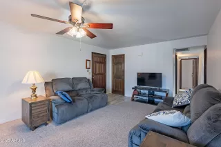 Photo #5: 6810400 Listing 