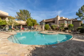 Photo #5: 6810685 Listing 