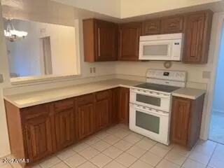 Photo #3: 6810785 Listing