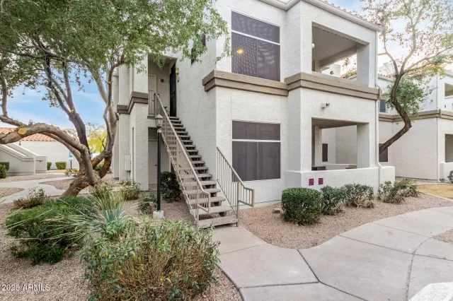 MLS: 6810988 Condo For Sale