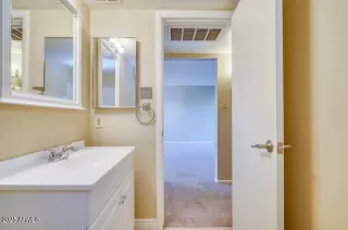 Photo #2: 6811031 Listing 