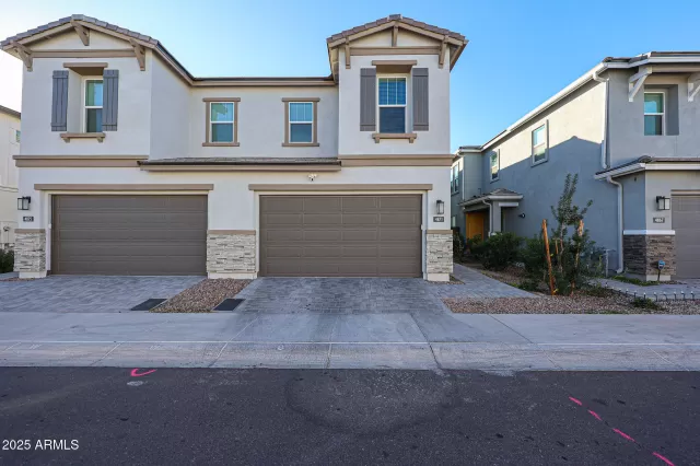 MLS: 6811065 Condo For Sale