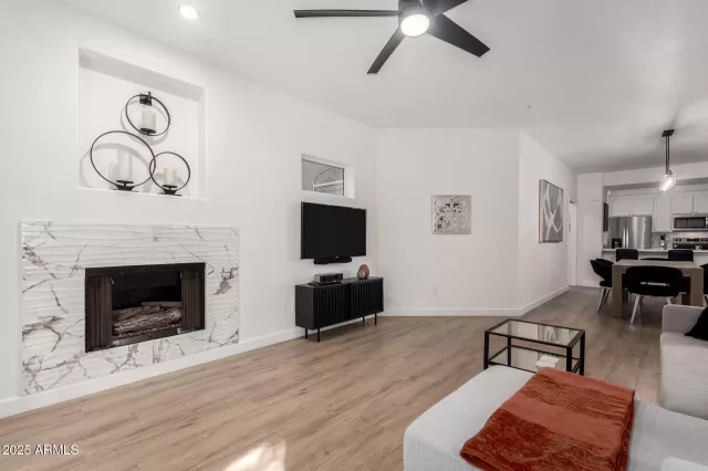 MLS: 6811190 Condo For Sale