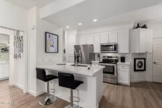 Photo #1: 6811190 Listing