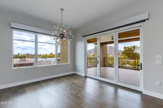 Photo #3: 6811202 Listing