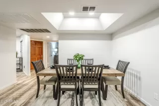 Photo #2: 6811283 Listing