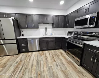 Photo #3: 6811283 Listing