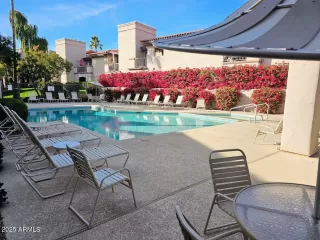 Photo #6: 6811283 Listing