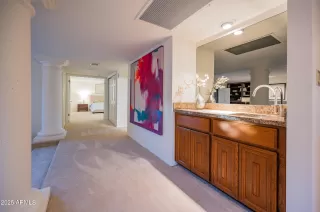 Photo #2: 6811342 Listing 