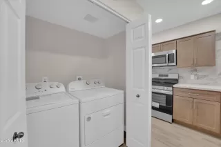 Photo #5: 6811441 Listing 