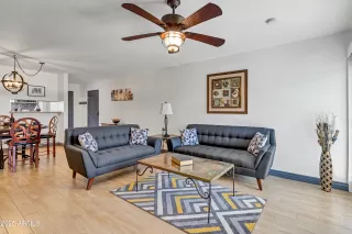 Photo #4: 6811494 Listing