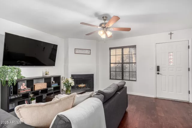 MLS: 6811524 Condo For Sale