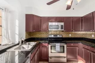 Photo #4: 6811524 Listing