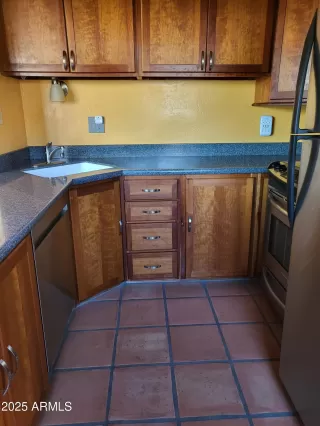 Photo #6: 6812085 Listing 