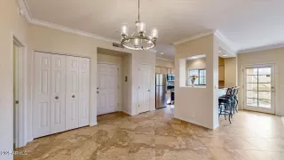 Photo #5: 6812213 Listing