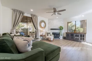 Photo #1: 6812573 Listing