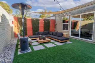 Photo #3: 6812816 Listing