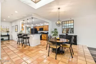 Photo #4: 6812931 Listing 