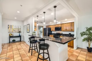 Photo #5: 6812931 Listing 