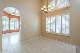 Photo #4: 6812952 Listing