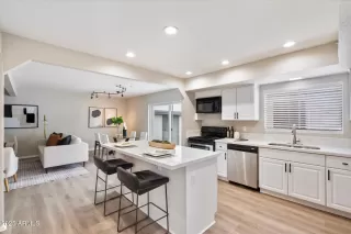 Photo #1: 6813075 Listing