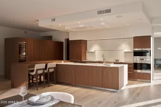 Photo #2: 6813138 Listing