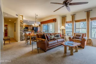 Photo #5: 6813191 Listing 