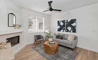 Photo #3: 6813280 Listing