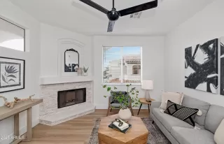 Photo #4: 6813280 Listing