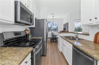 Photo #6: 6813280 Listing