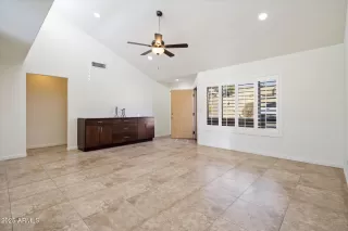 Photo #4: 6813408 Listing 