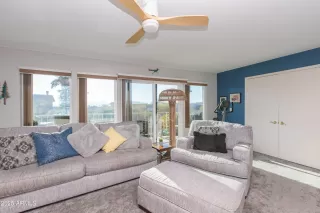 Photo #2: 6813517 Listing