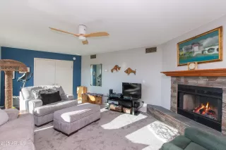 Photo #3: 6813517 Listing