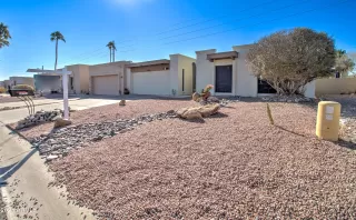 Photo #3: 6813702 Listing