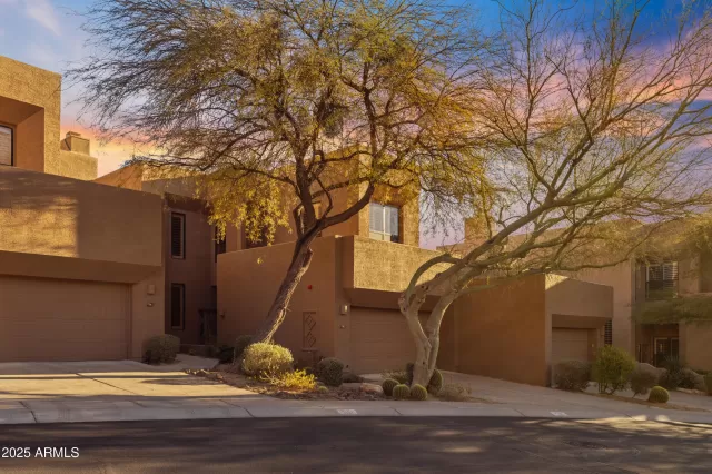 MLS: 6813809 Condo For Sale