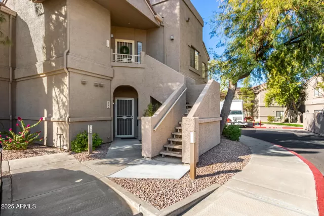 MLS: 6814108 Condo For Sale