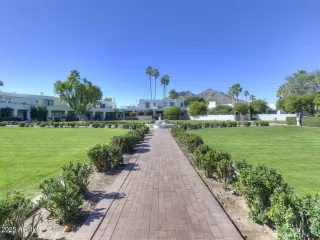 Photo #3: 6814126 Listing