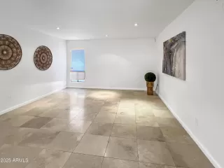 Photo #5: 6814168 Listing 