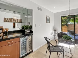 Photo #6: 6814168 Listing 