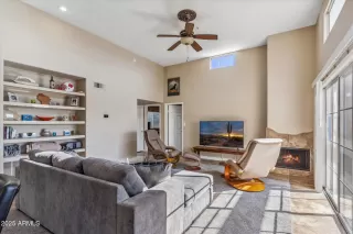 Photo #2: 6814178 Listing