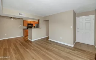 Photo #3: 6814326 Listing