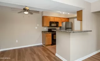 Photo #6: 6814326 Listing